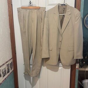 Men's Arrow Beige Suit Set